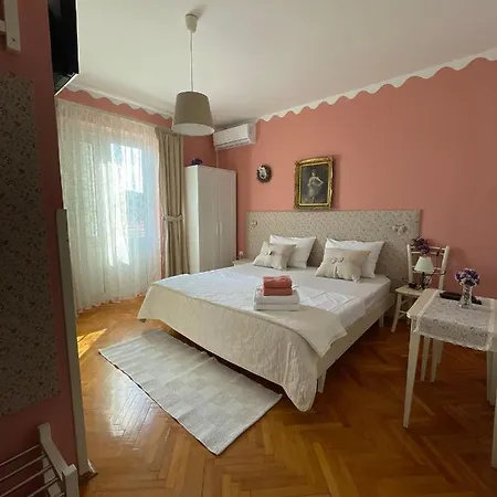Apartmani Zorica 3*
