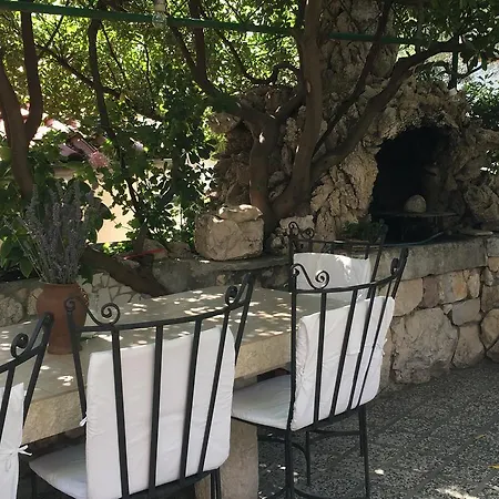 Guest house Apartmani Zorica Rab Town
